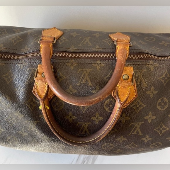LOUIS VUITTON Monogram Speedy 40 Handbag, Authentic, Vintage, EUC. - Picture 6 of 16